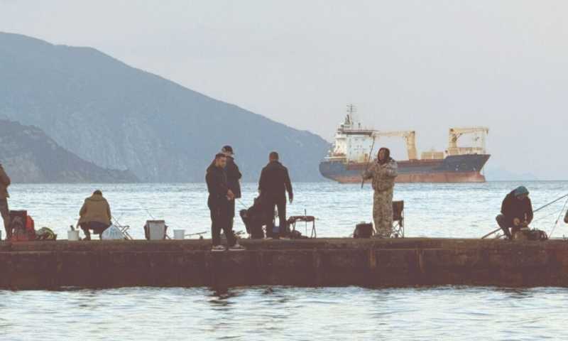 В Новороссийске на фотовыставке художницы из Крыма зрители искали баланс