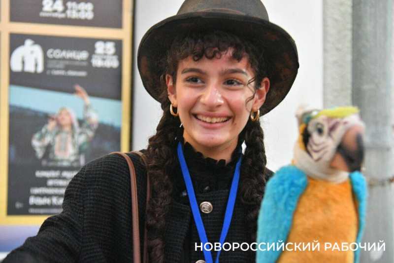 В Новороссийске открылся VIII Международный фестиваль «Театральная гавань»