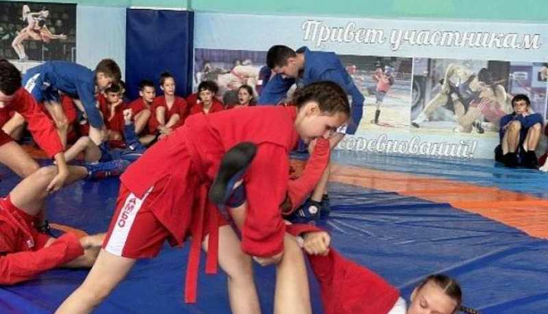 В Новороссийске состоялся II муниципальный этап краевых соревнований среди школьников по самбо