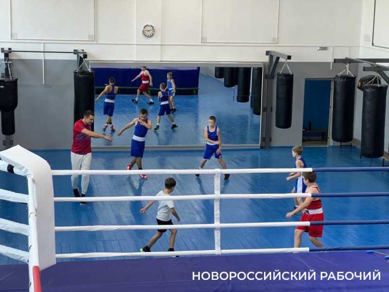 В Новороссийске спортшкола &laquo;Олимпиец&raquo; получила олимпийский ринг