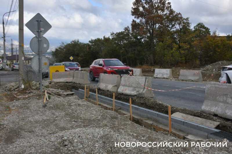 В Новороссийске заканчиваются работы на дороге на Абрау-Дюрсо