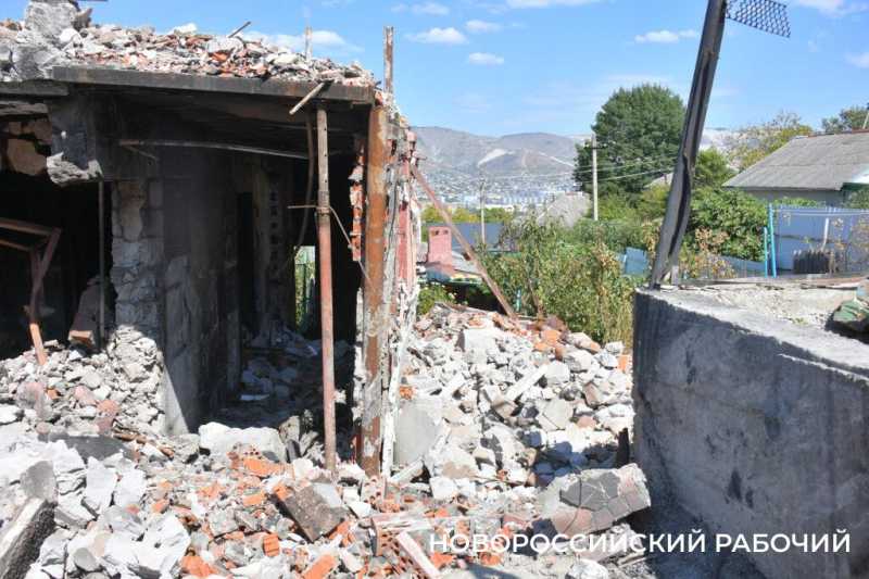 &laquo;Война войной, а закатки на зиму &mdash; по расписанию&raquo;. Истории выживших после массированной атаки на Новороссийск 12 августа