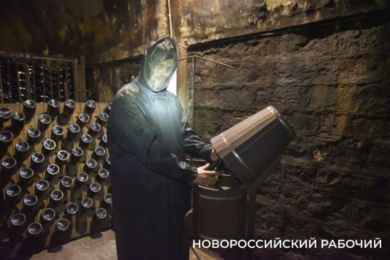 13 удивительных фактов об Абрау-Дюрсо: село, озеро и винзавод