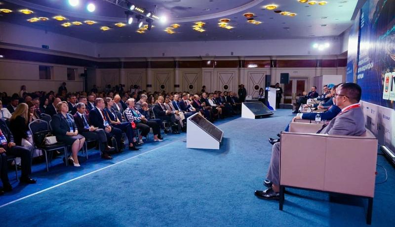 Андрей Кравченко принял участие в работе Первого Международного форума портовых городов