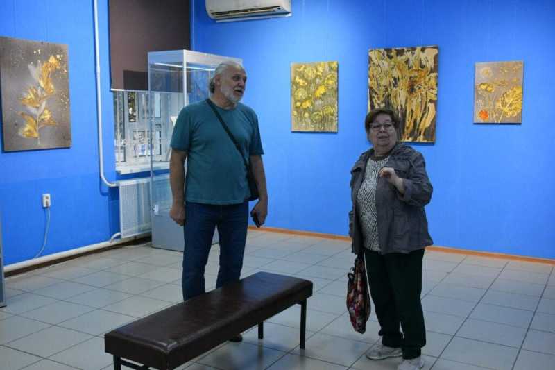Как это сделано? В Новороссийске открылась выставка фотографических картин