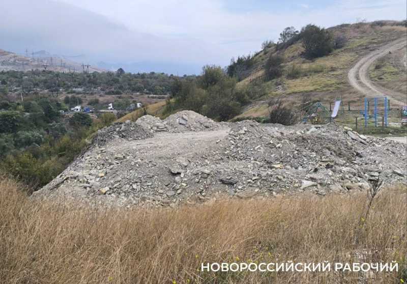 На окраине Новороссийска стало опасно жить … из-за ремонта водопровода