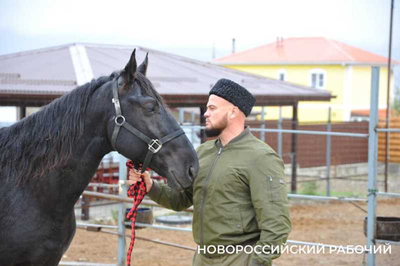 Новороссийские казаки стали знаменитостями французского ТВ после голосования на выборах в госдуму