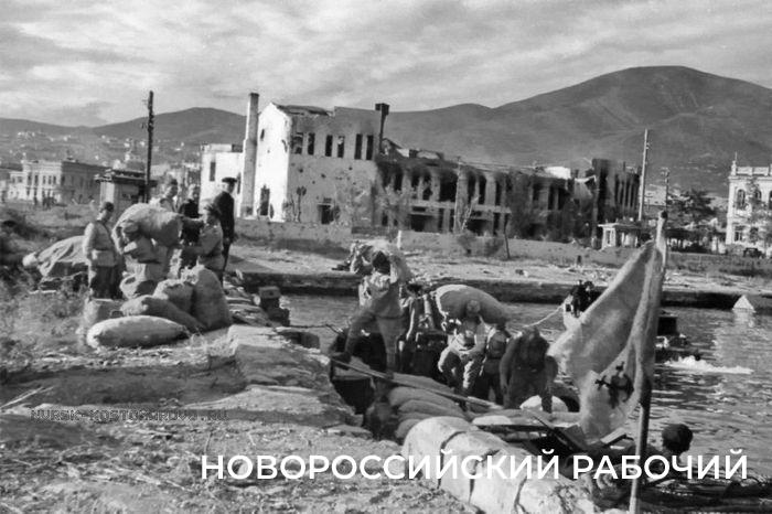 После возвращения в родной Новороссийск грели и холодные стены