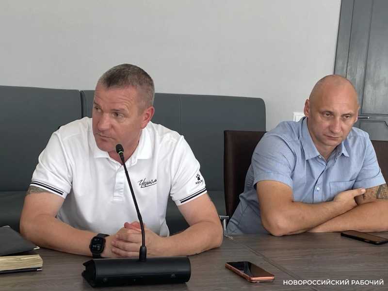 Сколько денег в Новороссийске нужно на футбол?