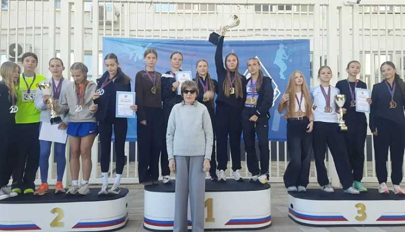 Спортсмены из Новороссийска взошли на пьедестал почета на краевых соревнованиях по легкой атлетике &laquo;Шиповка юных&raquo;