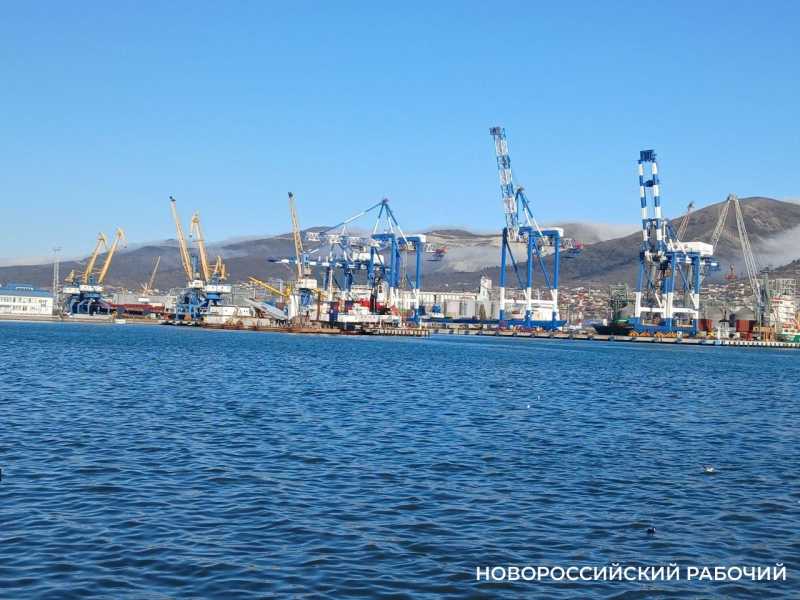 Трафик на дорогах Новороссийска снизился на 50 процентов