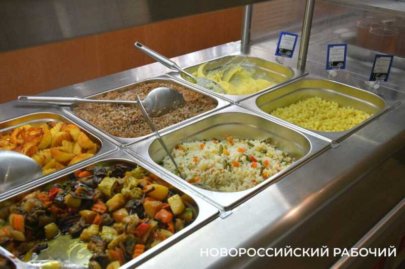 В центре Новороссийске после переезда открылась столовая для малоимущих