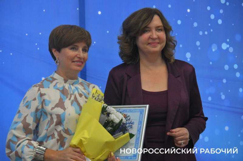В Новороссийске &ndash; педагоги на все сто! Учителей чествовали накануне праздника