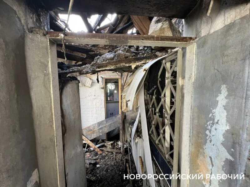 В сторону дома, где погибла от атаки жительница Новороссийска, больно смотреть