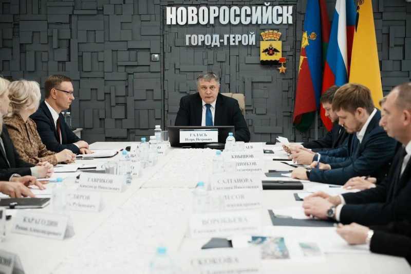 Вице-губернатор, открывавший логистический центр в Новороссийске, стал ответчиком по иску на 970 млн рублей