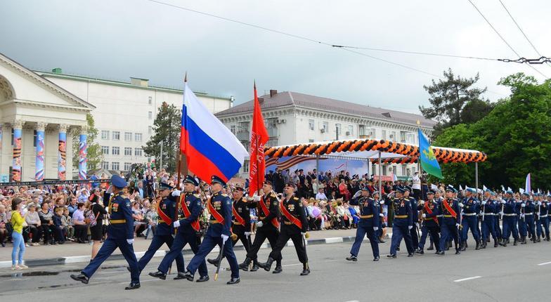 Дождались! В Новороссийске парад Победы пройдет со зрителями