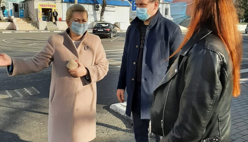 Глава Восточного района провела встречу с начальником железнодорожного вокзала