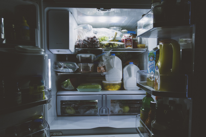 Каким продуктам не место в холодильнике?