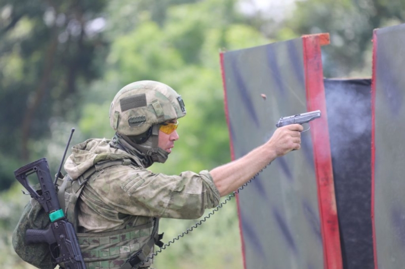На полигоне «Раевский» военные прошли этапы конкурса «Тактический стрелок»