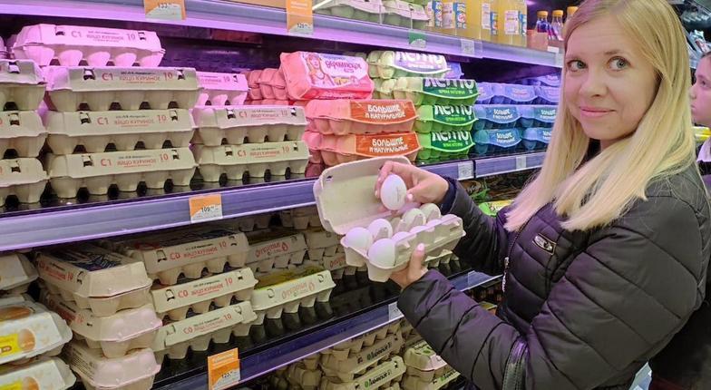 НАША узнала, где купить самые недорогие яйца к Пасхе в Новороссийске – в «Магните», «Ленте», «Табрисе», «Пятерочке»  или на рынке