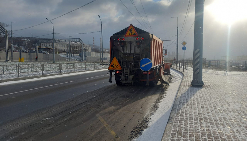 Погодные условия требуют особого внимания к состоянию дорог и тротуаров