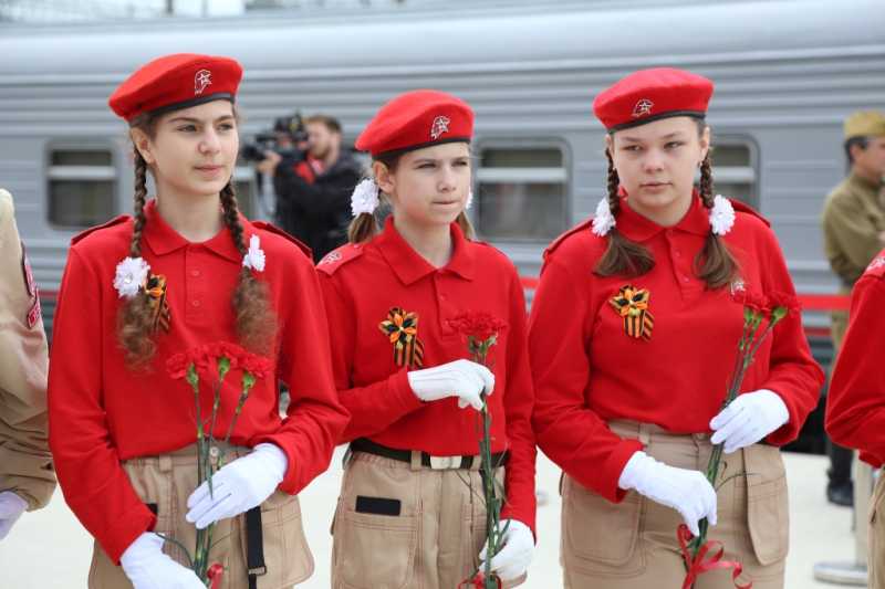 Полицейские и общественники Новороссийска приняли участие во Всероссийском патриотическом проекте «Поезд Победы»