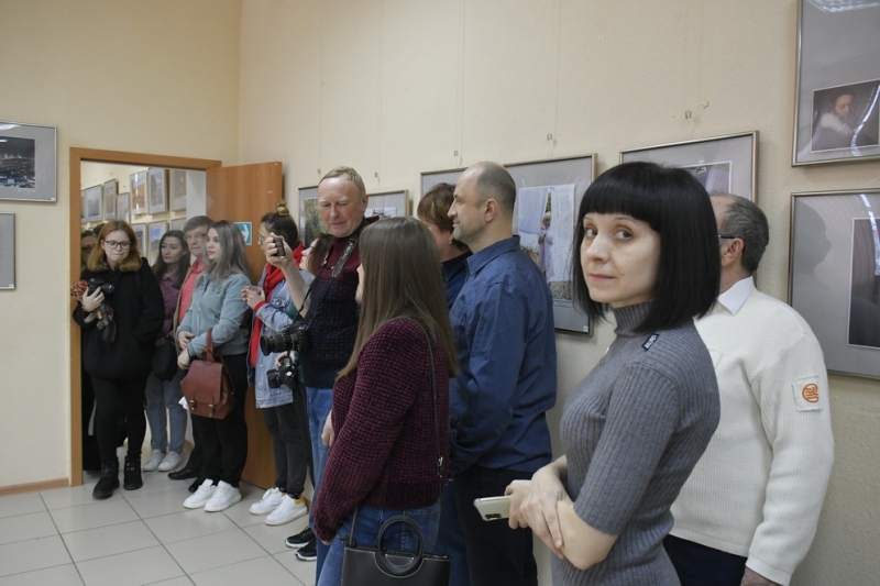 Со всего Краснодарского края съехались в Новороссийск, чтобы посмотреть на уникальные лица