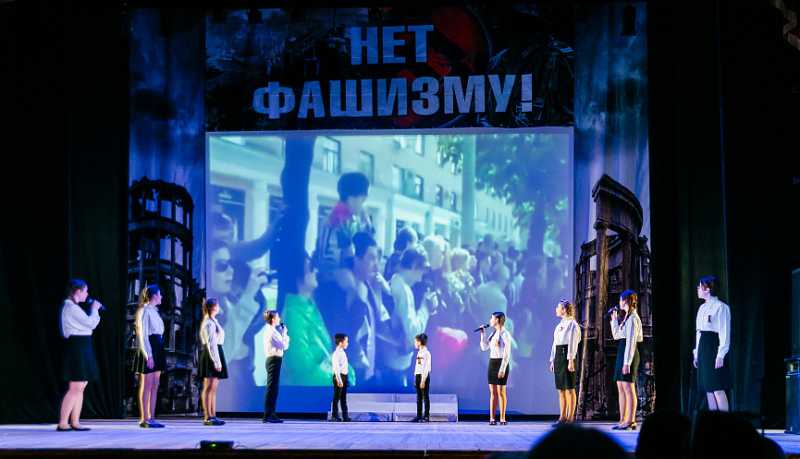 Спектакль об ужасах войны — на сцене новороссийского Гортеатра