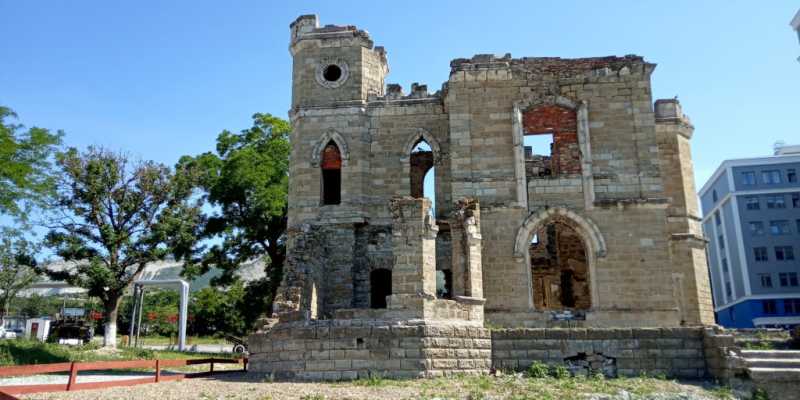 ТОП-7 таинственных графских развалин Новороссийска