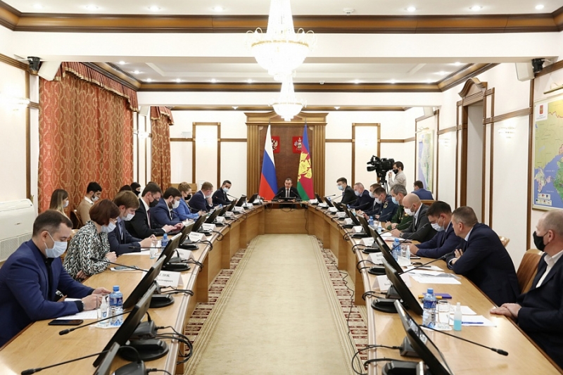 В 2021 году на 30 километрах краевых трасс установят разделительные барьеры