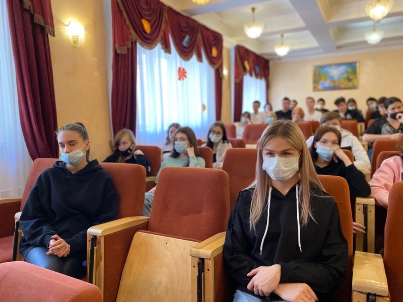 В Геленджике сотрудники полиции и общественники провели профилактическое мероприятие по противодействию экстремизма 
