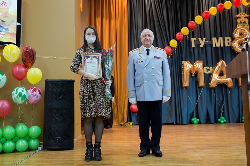 В краевом главке состоялось торжественное собрание, посвященное Международному женскому Дню 