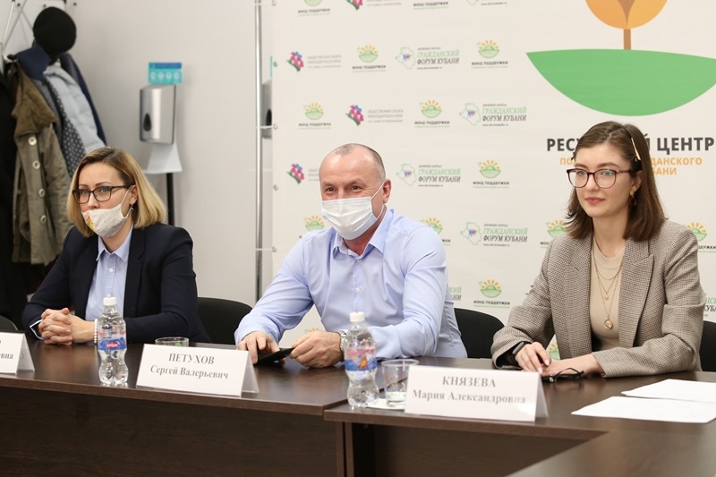 В Краснодаре завершился обучающий проект «Центр цифровой грамотности для людей старшего возраста «Инфосреда»