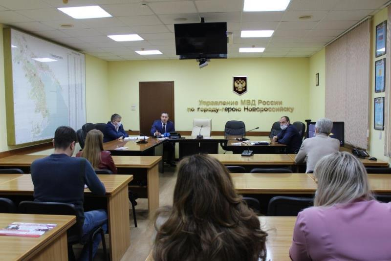 В Краснодарском крае полицейские проводят мероприятия по профилактике кибермошенничества