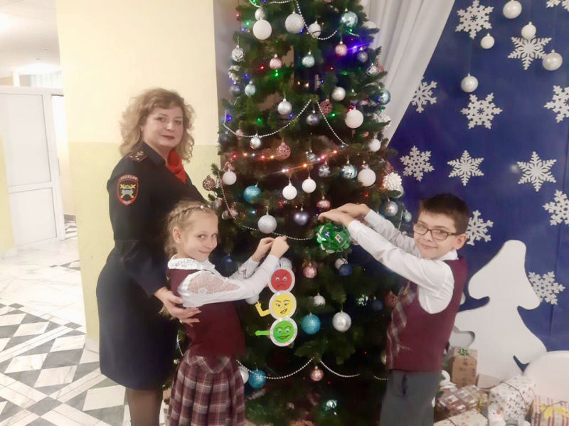 В Краснодарском крае полицейские реализуют комплекс профилактических  мероприятий с несовершеннолетними