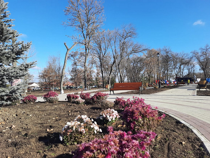 В Крыловском районе открыли благоустроенный по нацпроекту «Жилье и городская среда» парк