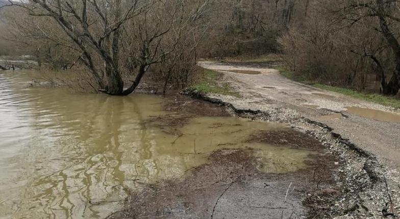 &laquo;В ванне мы хотим плескаться и детей своих купать!&raquo;: житель Новороссийска посвящает стихи &laquo;Водоканалу&raquo;